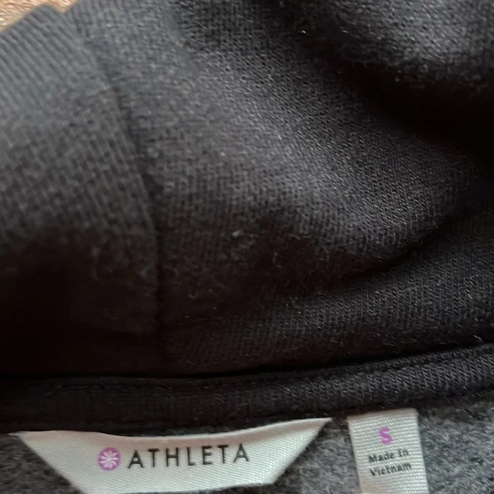 Athleta Sweatshirt - Size Small - Picture 2 of 10